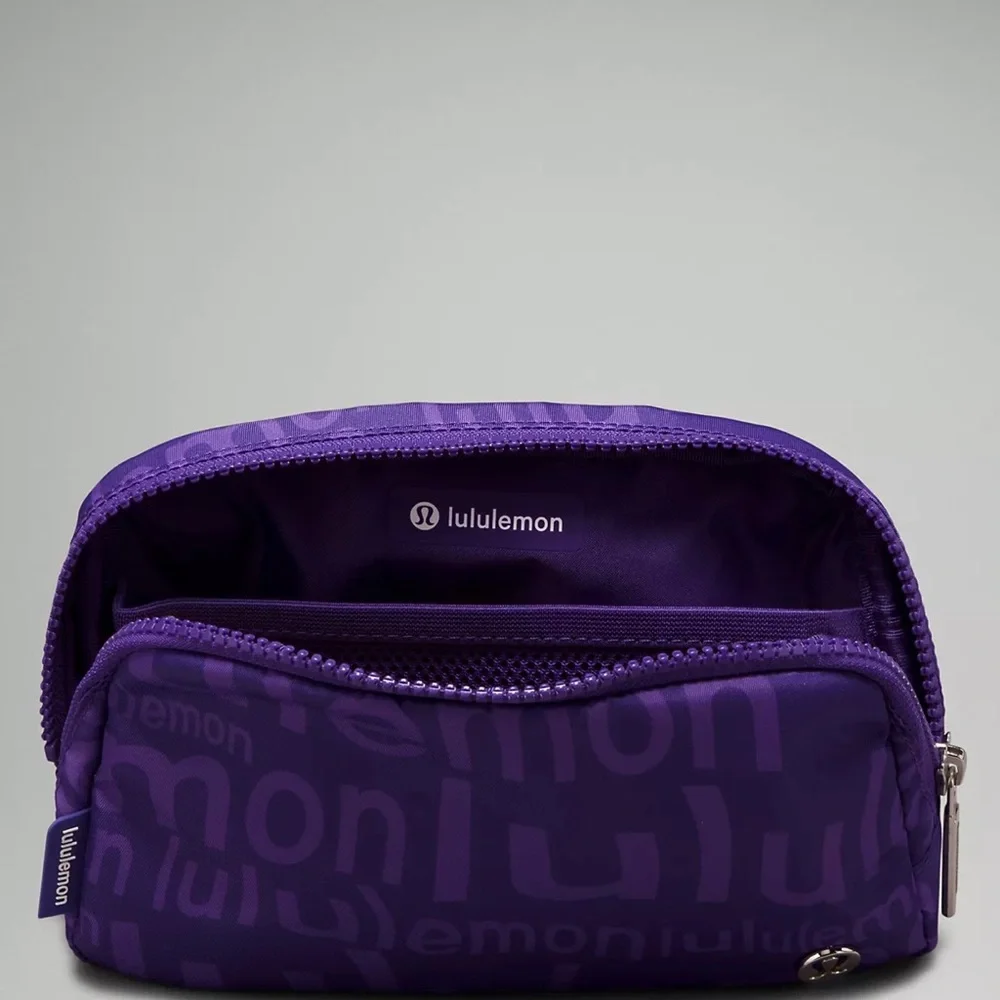 Lululemon 🍋 New everywhere belt bag Wobbly Wordmark , Atomic Purple Petrol NWT - Picture 5 of 7